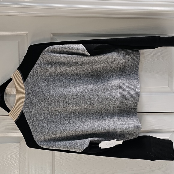 NWT Sweet Romeo Colorblock Crew Neck Pullover Sweater Large - Picture 11 of 15